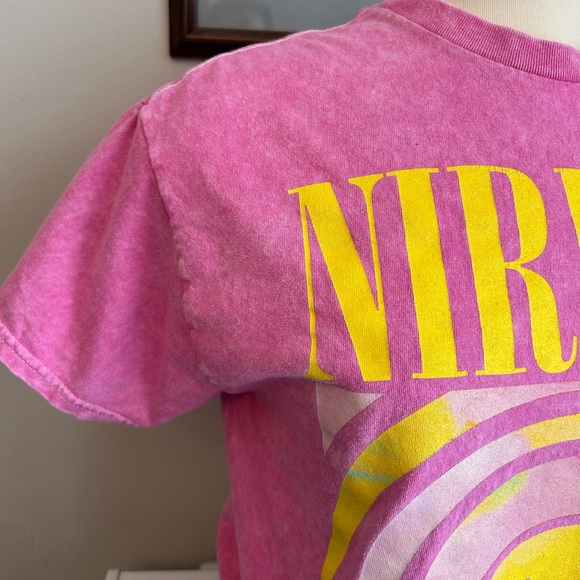 Nirvana Hot Pink Smiley Face Graphic Band Tee, Unisex Size Medium Pre-owned - Picture 3 of 16